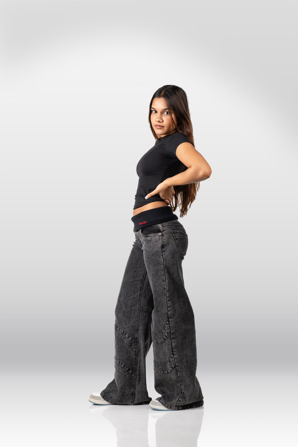 IT GIRL JEANS - BLACK ACID WASH (BLACK RIB)